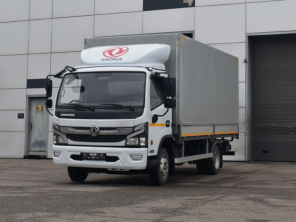 Тентованный фургон DongFeng Z55L